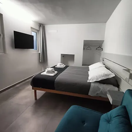 Porta Nuova 57 招待所 3*