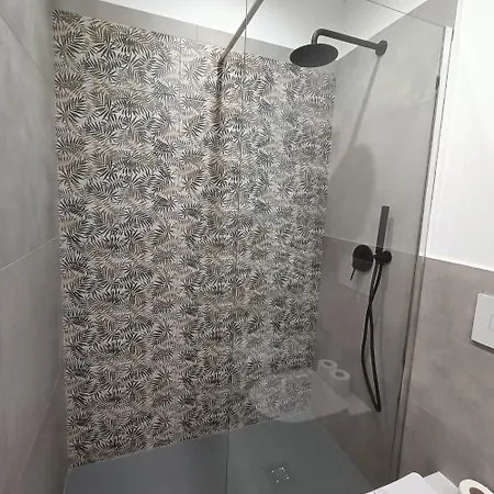 Porta Nuova 57 トリノ